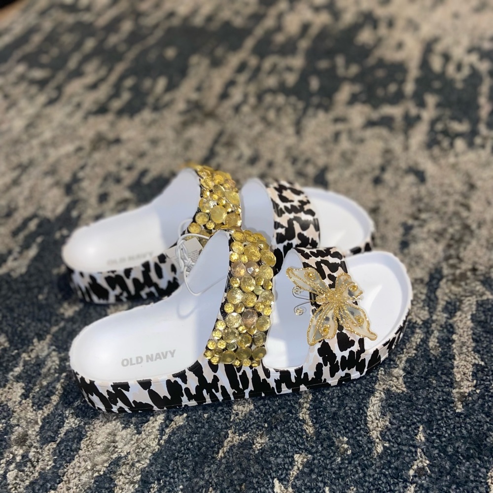 Dazzle Razzle Sandal